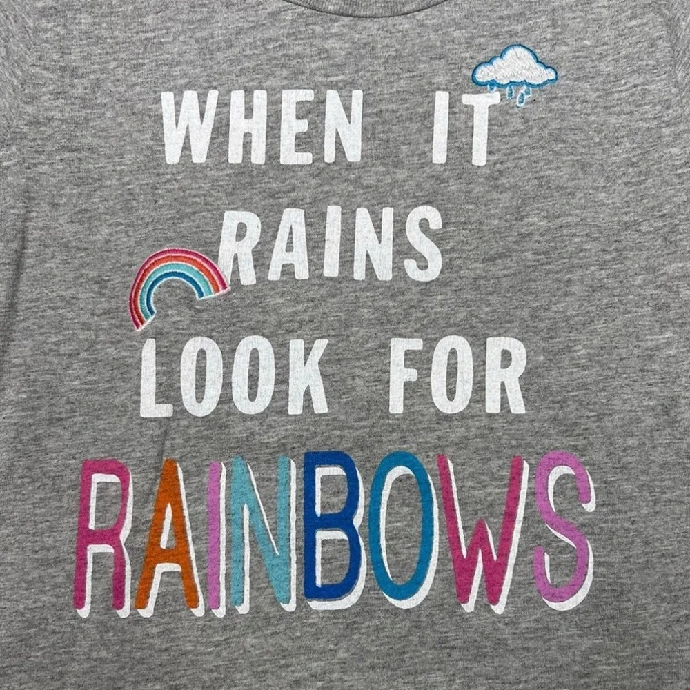 Peek‎ When It Rains Look For Rainbows When It’s Dark Look For Stars Tee